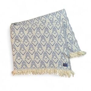 Pendleton vintage 80's blue and cream wool woven throw blanket Size: 54 x 60 in‎
